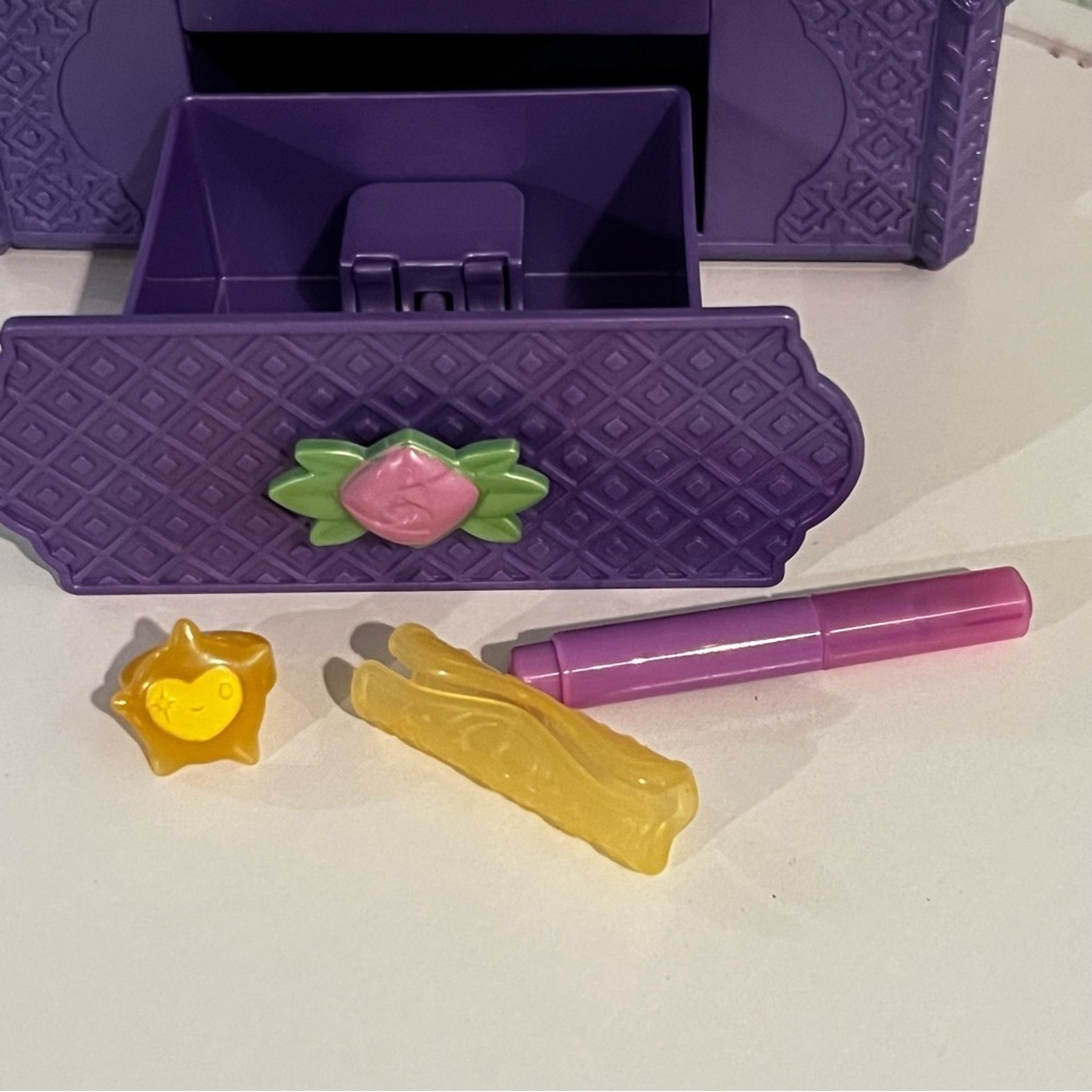 Disney WISH Movie Asha’s Musical Wishing Keepsake Jewelry Box - Picture 3 of 6